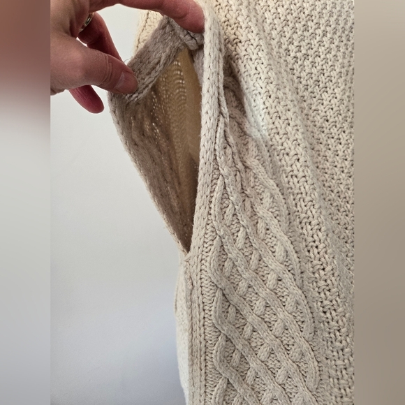 CLICHÉ COUTURE Shawl Neck Cream Cable Knit Sleeveless Wool Sweater Size Large - Picture 8 of 12